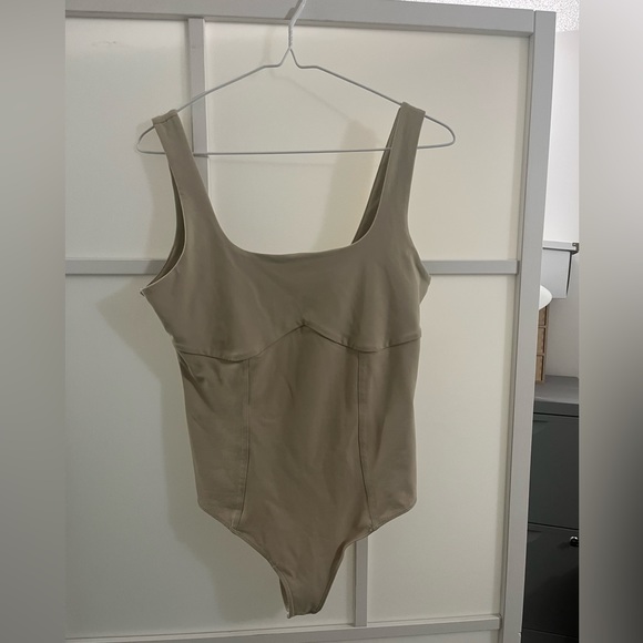 NWOT Abercrombie Seamless Corset Tank Bodysuit | Size M - Picture 4 of 6